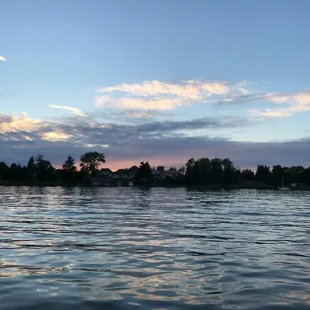 Six Island House Nyaraló *